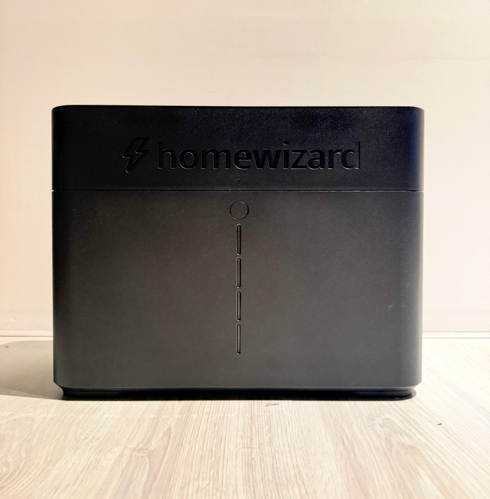 Aangeboden: HomeWizard Plug-in Battery , Ophalen, Zo goed als nieuw