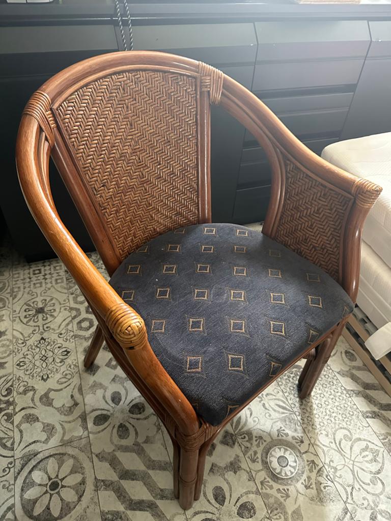 Kwaliteit HVA Furniture rotan zitstoel met kussen, Antiek en Kunst, Ophalen