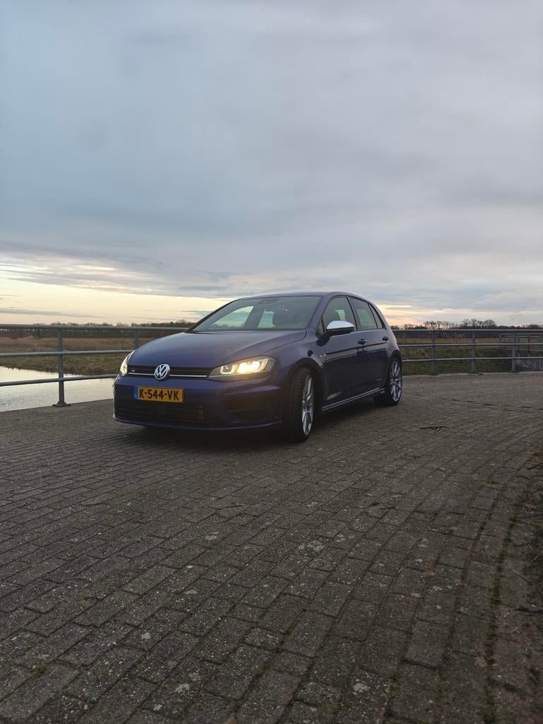 Volkswagen Golf 7R DSG | 300pk | Lapiz Blue |, Automaat, Zwart, 4 cilinders, 1984 cc