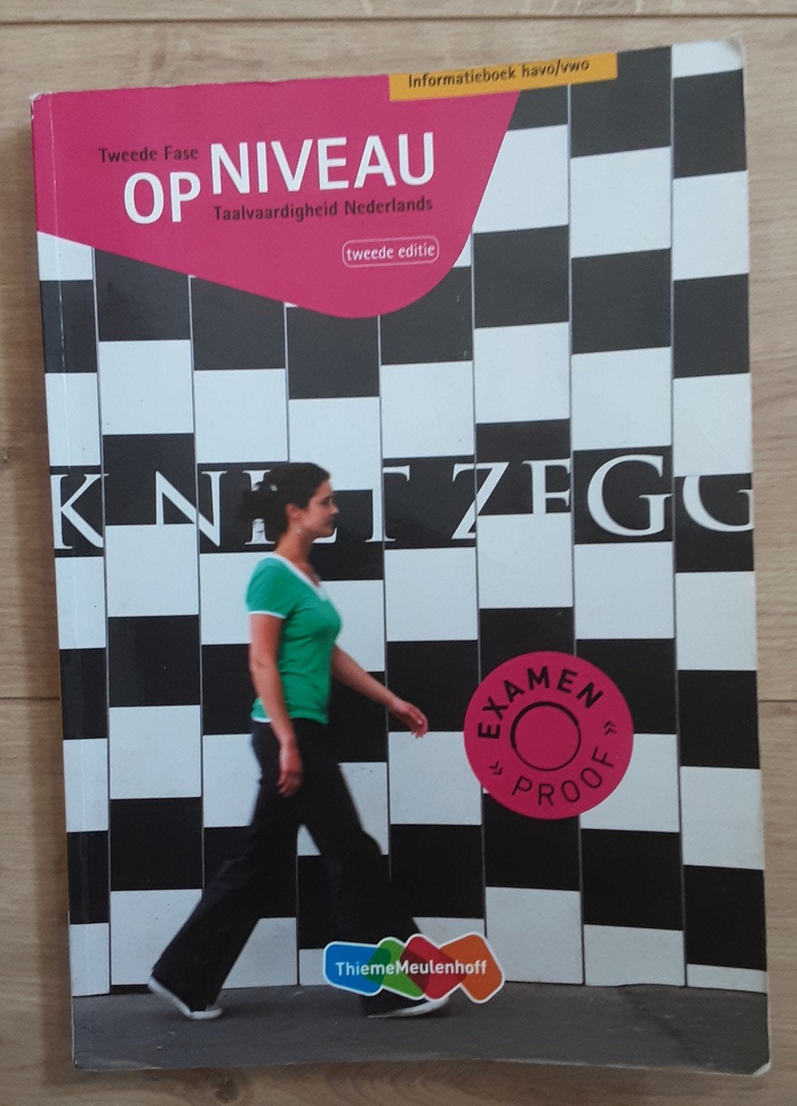 Op Niveau Tweede Fase Taalvaardigheid Nederlands HAVO/VWO, Gelezen, Ophalen of Verzenden, Nederlands, HAVO