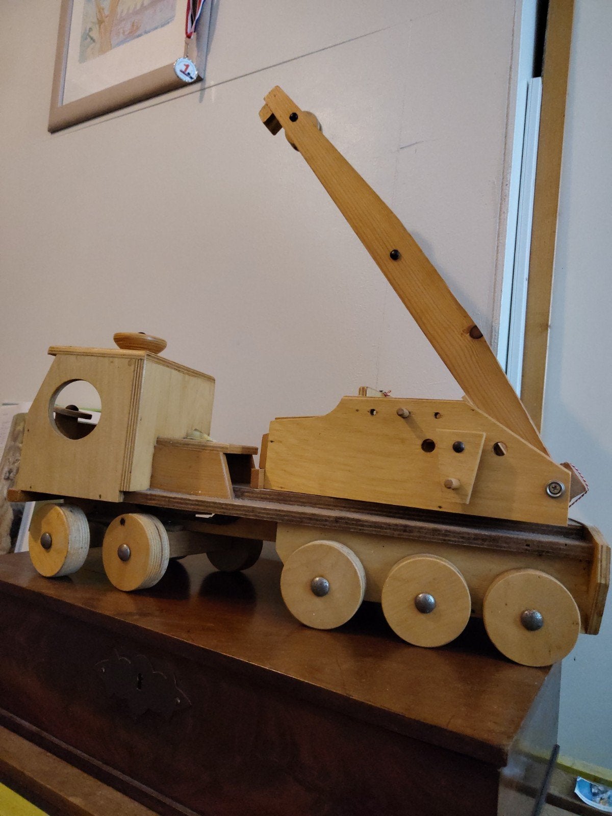 Houten speelgoedkraanwagen - Handgemaakt en robuust, Ophalen of Verzenden