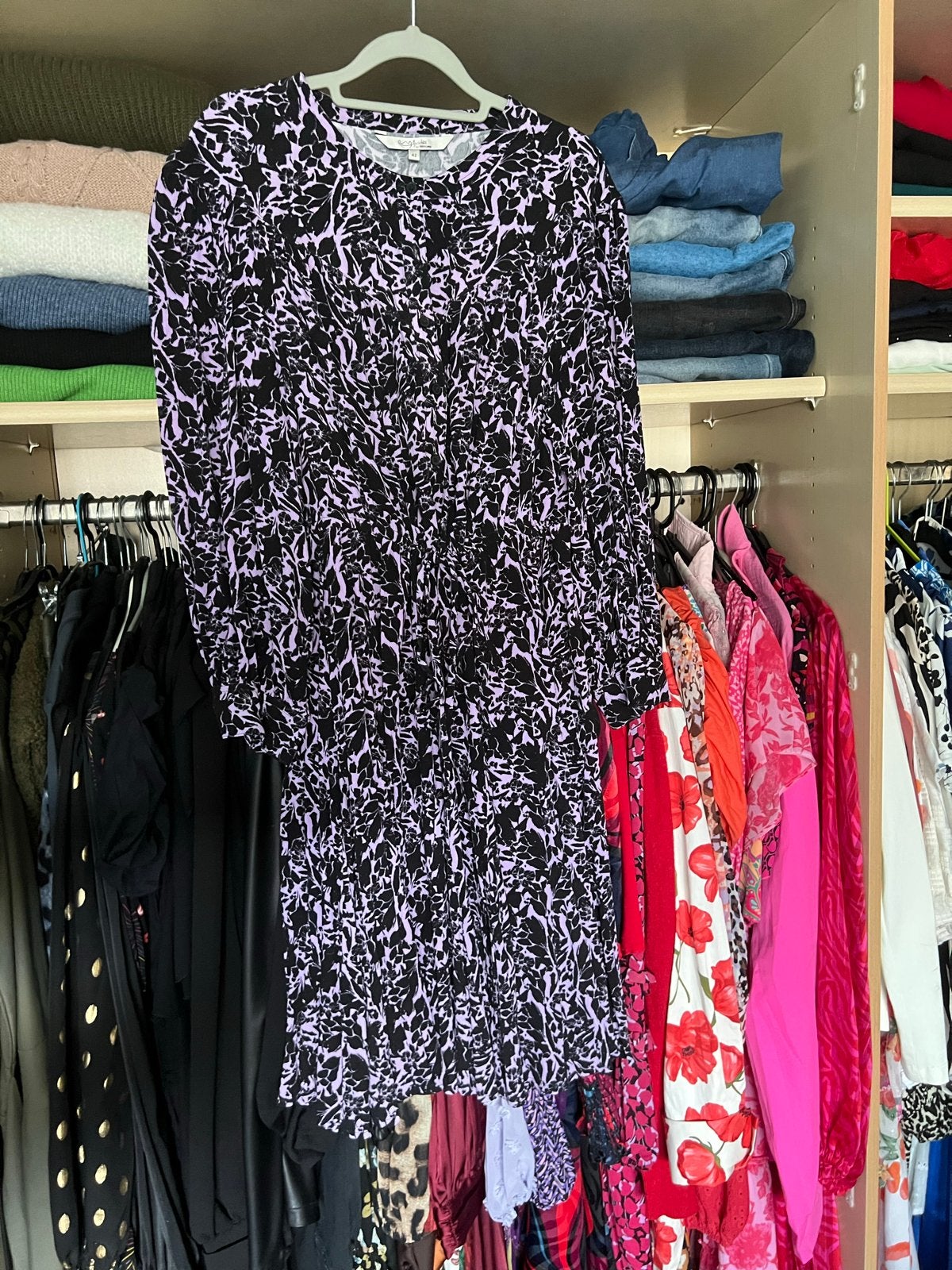 Mooie jurk van Miljuschka mt 42 zgan, Kleding | Dames, Jurken, Ophalen of Verzenden, Zo goed als nieuw, Maat 42/44 (L), Zwart