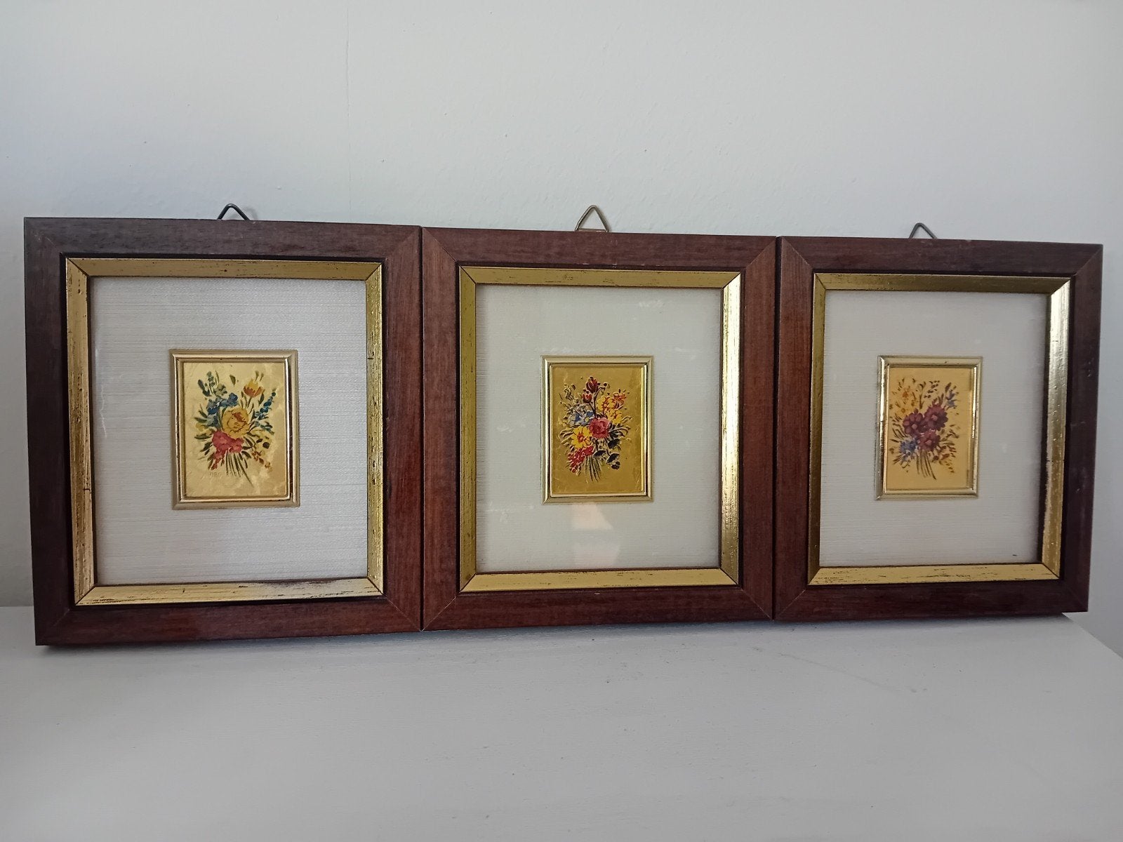 3 Vintage Bloemschilderijtjes 23 Karaat Bladgoud uit Italië, Ophalen of Verzenden, Vintage, Handgeschilderd, Bloemen