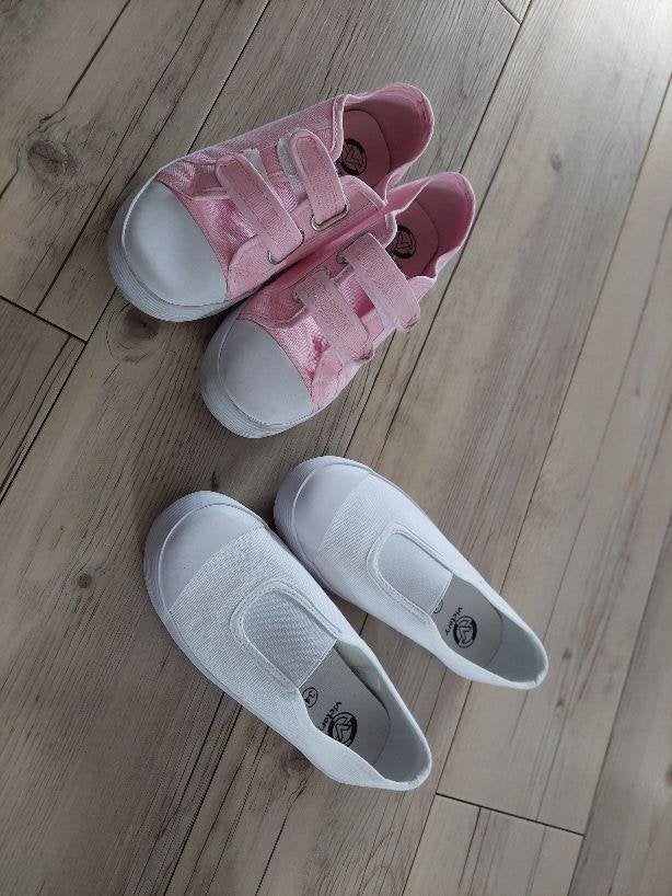 twee paar gymschoenen maat 34, Meisje, Sportschoenen, Ophalen of Verzenden, Zo goed als nieuw