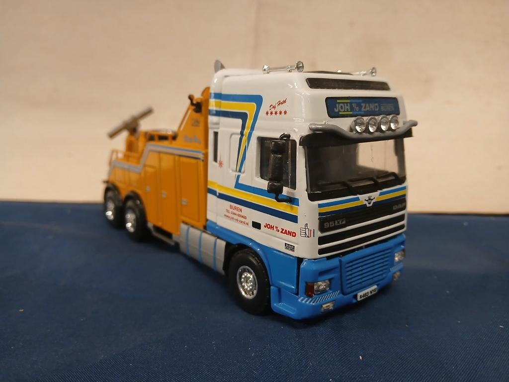 DAF XF wrecker " Joh v/d Zand ", Hobby en Vrije tijd, Modelauto's | 1:50, Ophalen of Verzenden, Zo goed als nieuw, Bus of Vrachtwagen
