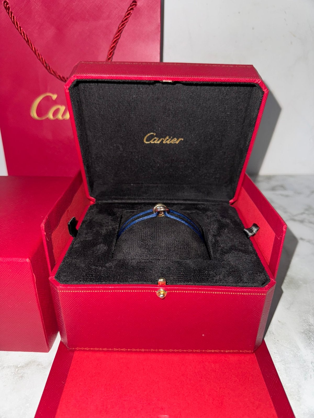 (Nu weg!) Nieuw Cartier Trinity Armband, Ophalen, Zo goed als nieuw, Goud
