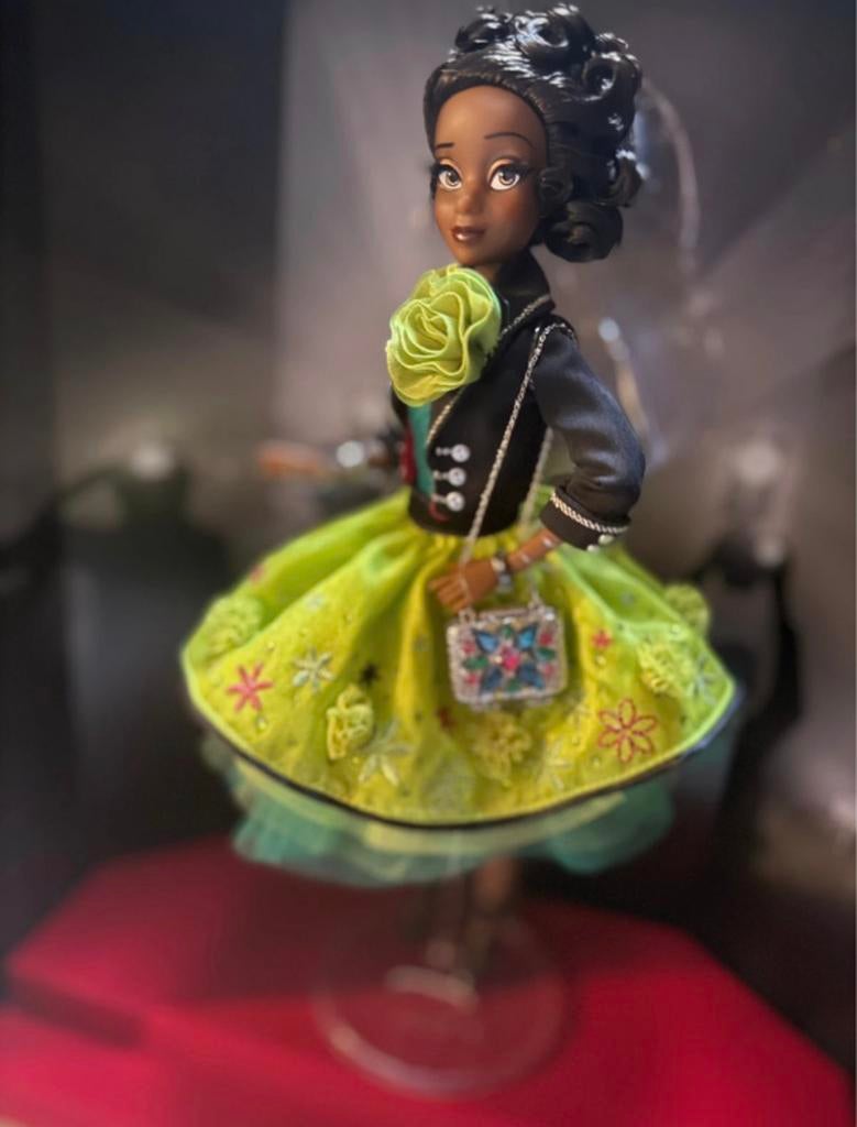 Disney Tiana LE Pop Limited Edition doll Premiere 2009, Ophalen of Verzenden, Overige figuren, Nieuw, Beeldje of Figuurtje