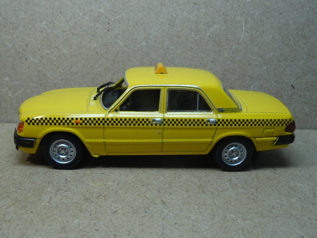 DeAGOSTINI 1/43, GAZ-3110, "VOLGA TAXI", RUSLAND, Zie Foto`s, Ophalen of Verzenden, Zo goed als nieuw, Auto, Overige merken