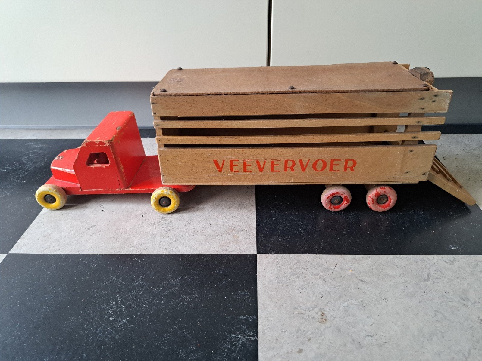 Okwa houten vrachtwagen Veevervoer, Antiek en Kunst, Ophalen of Verzenden
