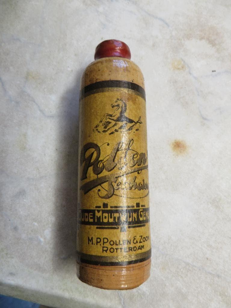 Oud aardewerk flesje Pollen Seahorse Rotterdam jenever, Verzamelen, Ophalen of Verzenden, Gebruikt, Overige typen