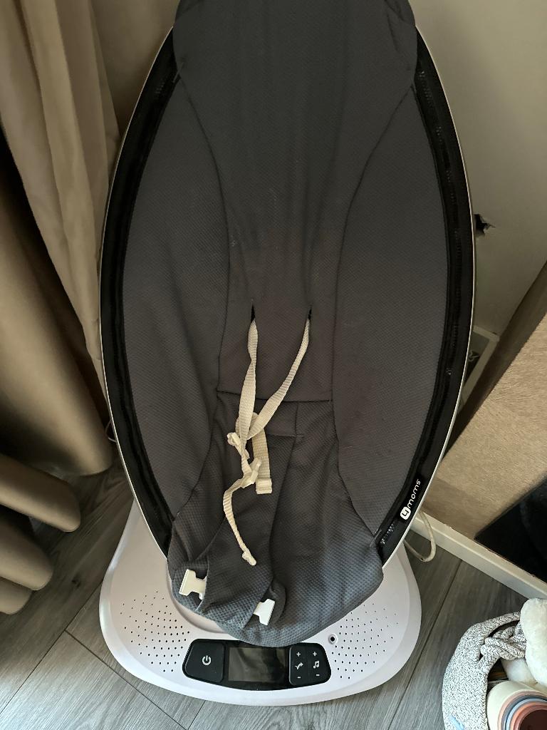 Mamaroo 4 moms wipstoel, Kinderen en Baby's, Wipstoeltjes, Gebruikt, Schommelstoel, Verstelbaar, Ophalen