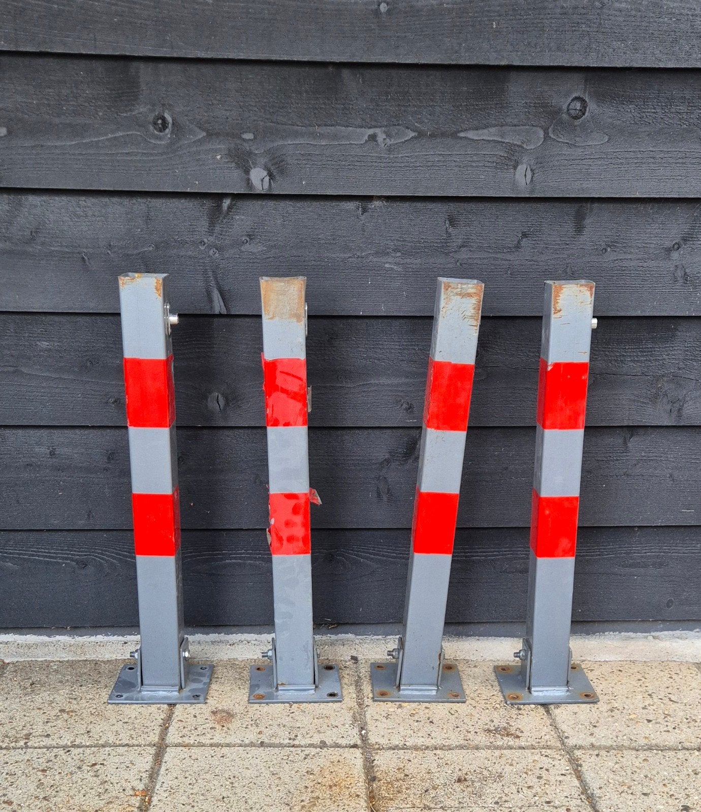 Te koop aangeboden: Inklapbare Antiparkeerpaaltjes / Parkeer, Ophalen