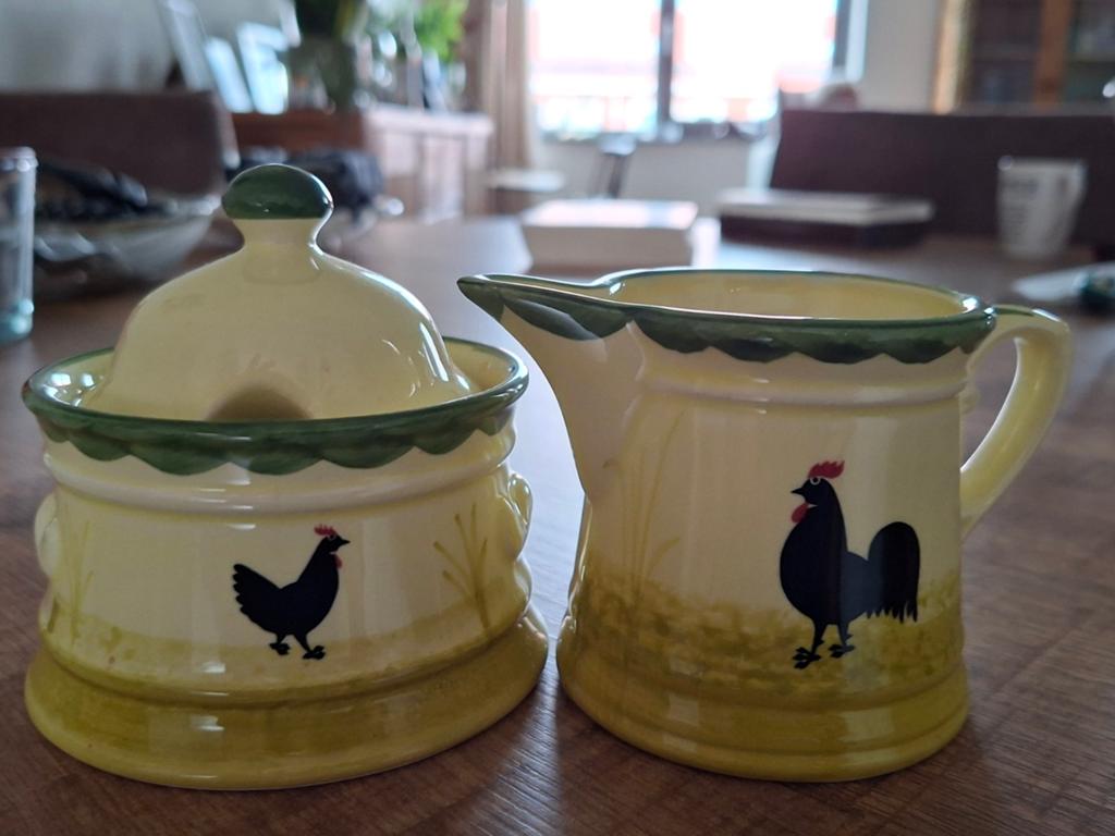 Suikerpotje en melkkannetje Kip en Haan - Onbeschadigd, Overige typen, Ophalen of Verzenden, Zo goed als nieuw, Overige stijlen