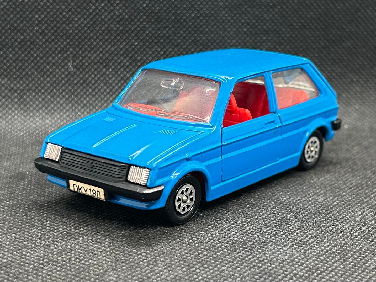 Corgi Austin Mini Metro 1:36, Verzenden, Zo goed als nieuw, Auto