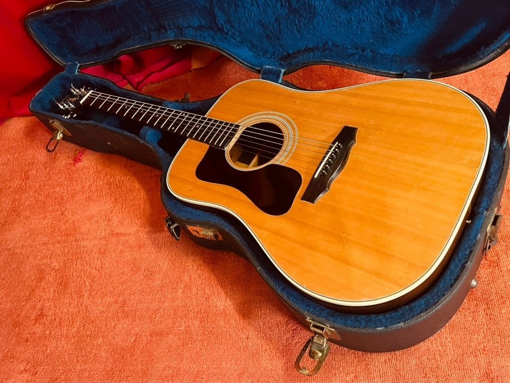 Zeldzame LINKSHANDIGE Guild D50 Westerly 1974 i.z.g.st., Ophalen, Zo goed als nieuw, Western- of Steelstringgitaar, Met (piezo-)element