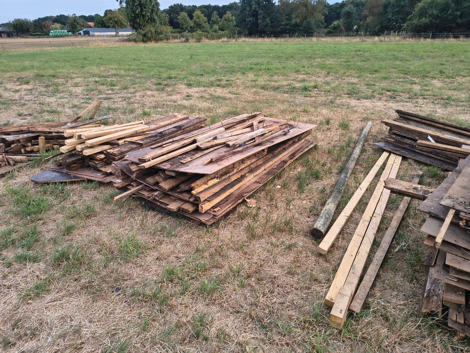 Diverse partij gebruikt hout en planken, Doe-het-zelf en Verbouw, Hout en Planken, Ophalen, Gebruikt, Balk, Overige houtsoorten