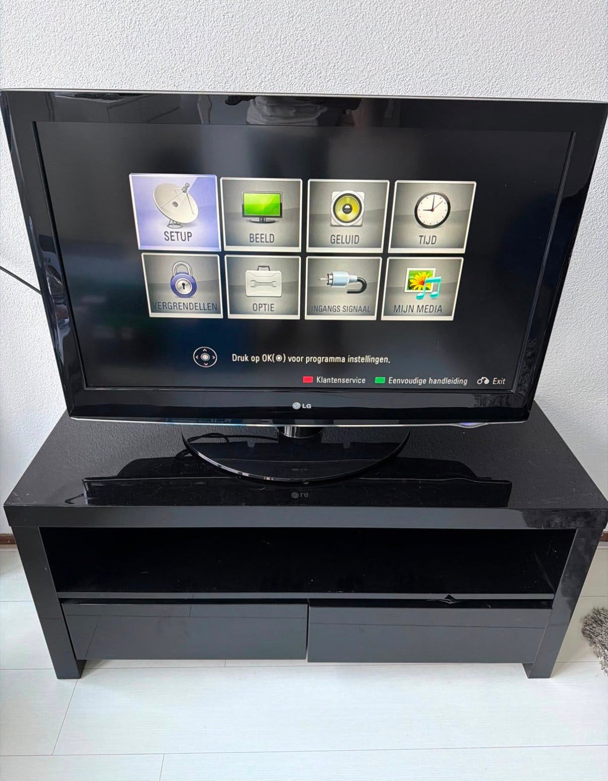 LG 37LD420 LCD TV - 94 cm (37 inch) Full HD, Audio, Tv en Foto, Televisies, Ophalen, 50 Hz, 80 tot 100 cm, Zo goed als nieuw