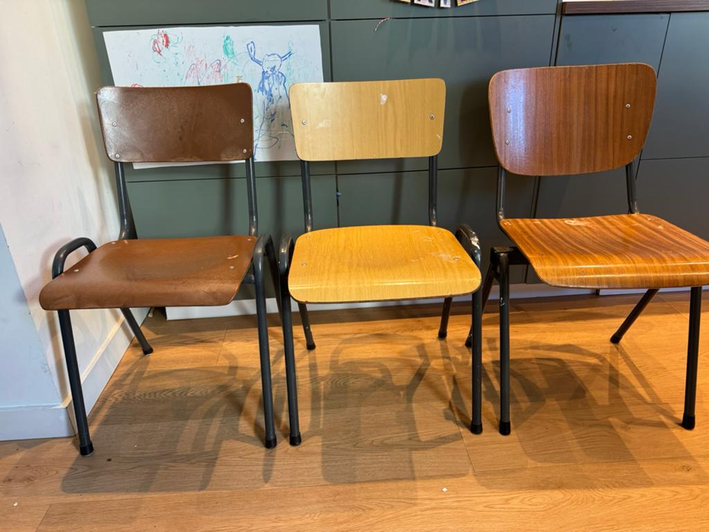 Vintage school stoelen | eetkamer | werkkamer, Huis en Inrichting, Stoelen, Ophalen of Verzenden, Zo goed als nieuw, Bruin