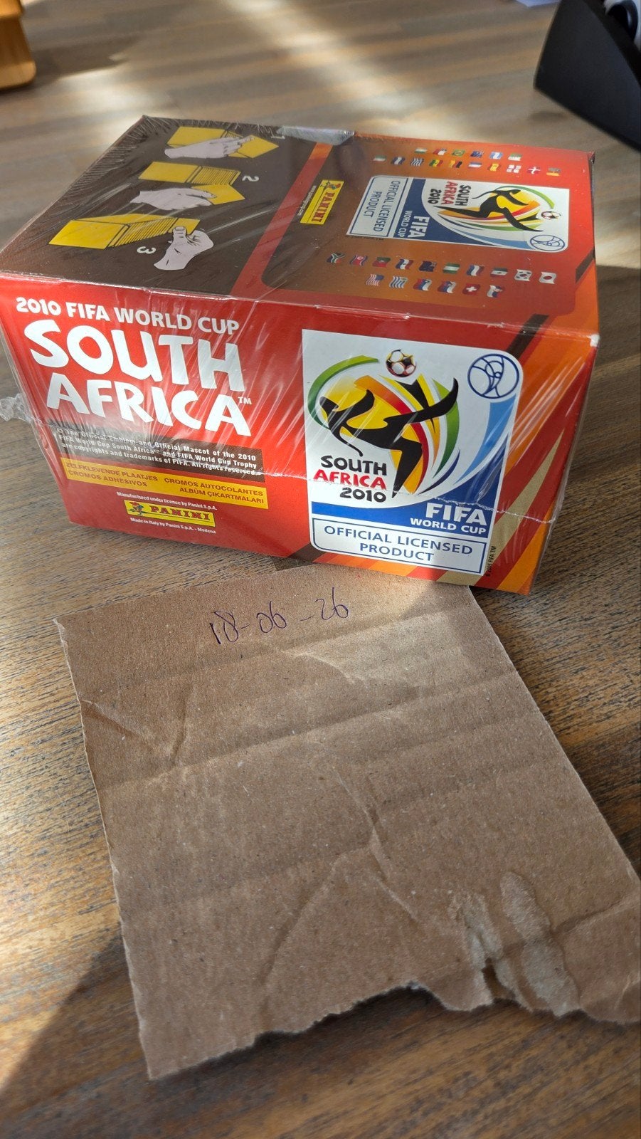 Panini WK 2010 Zuid-Afrika Box - 100 Zakjes - Nieuwstaat, Verzamelen, Ophalen of Verzenden
