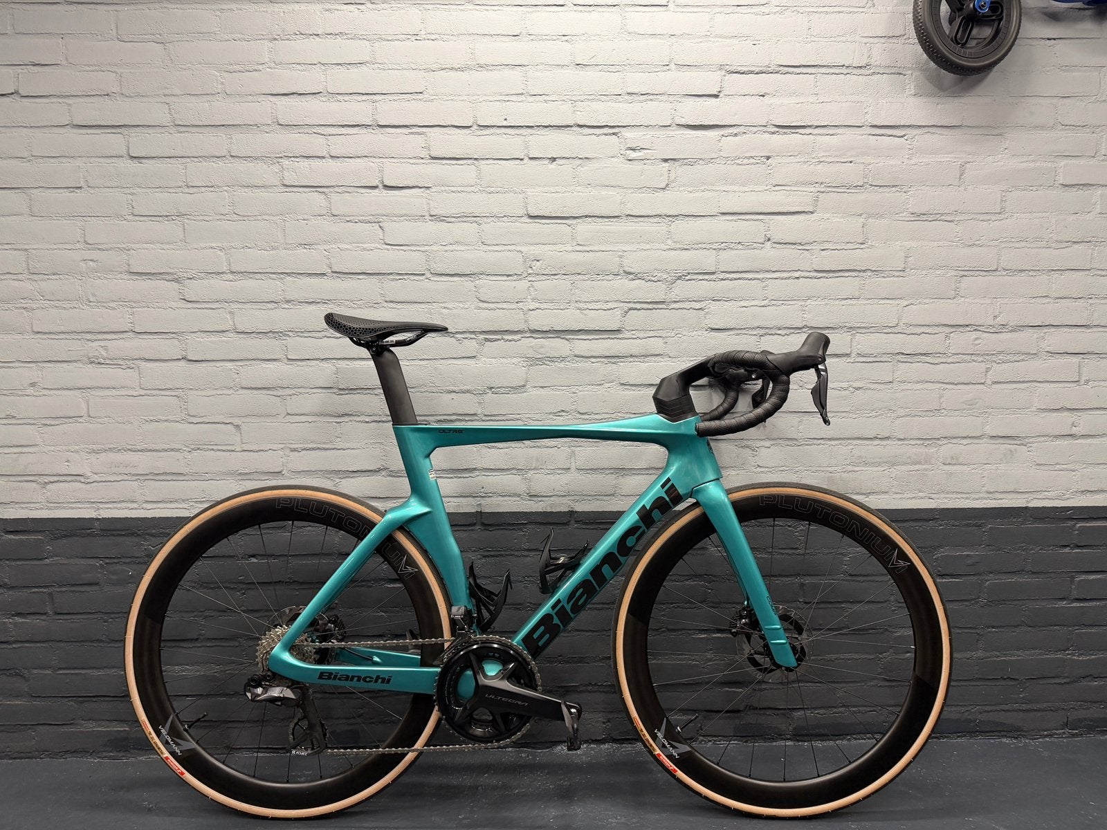 Bianchi Oltre Comp  Di2 ZGAN 57 Derailleur Upgrade NEW, 28 inch, Carbon, Heren, Zo goed als nieuw