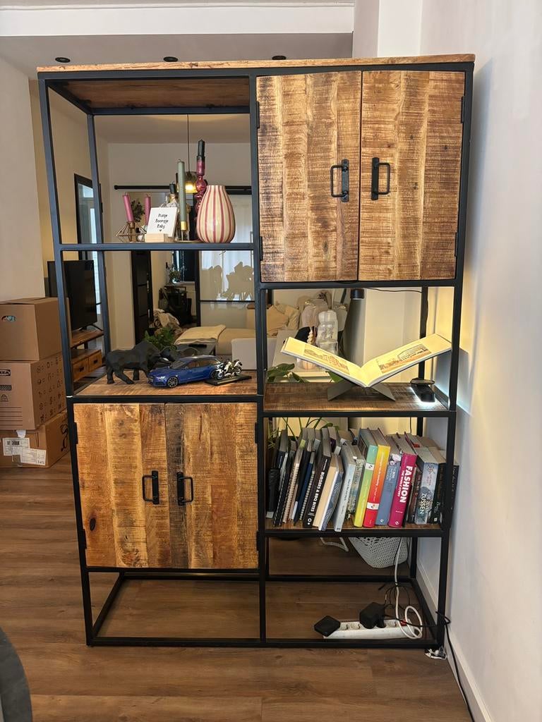 Wandkast | Industieel | zwart staal en mango hout, Huis en Inrichting, Kasten | Wandmeubels, Ophalen, Zo goed als nieuw, Minder dan 150 cm