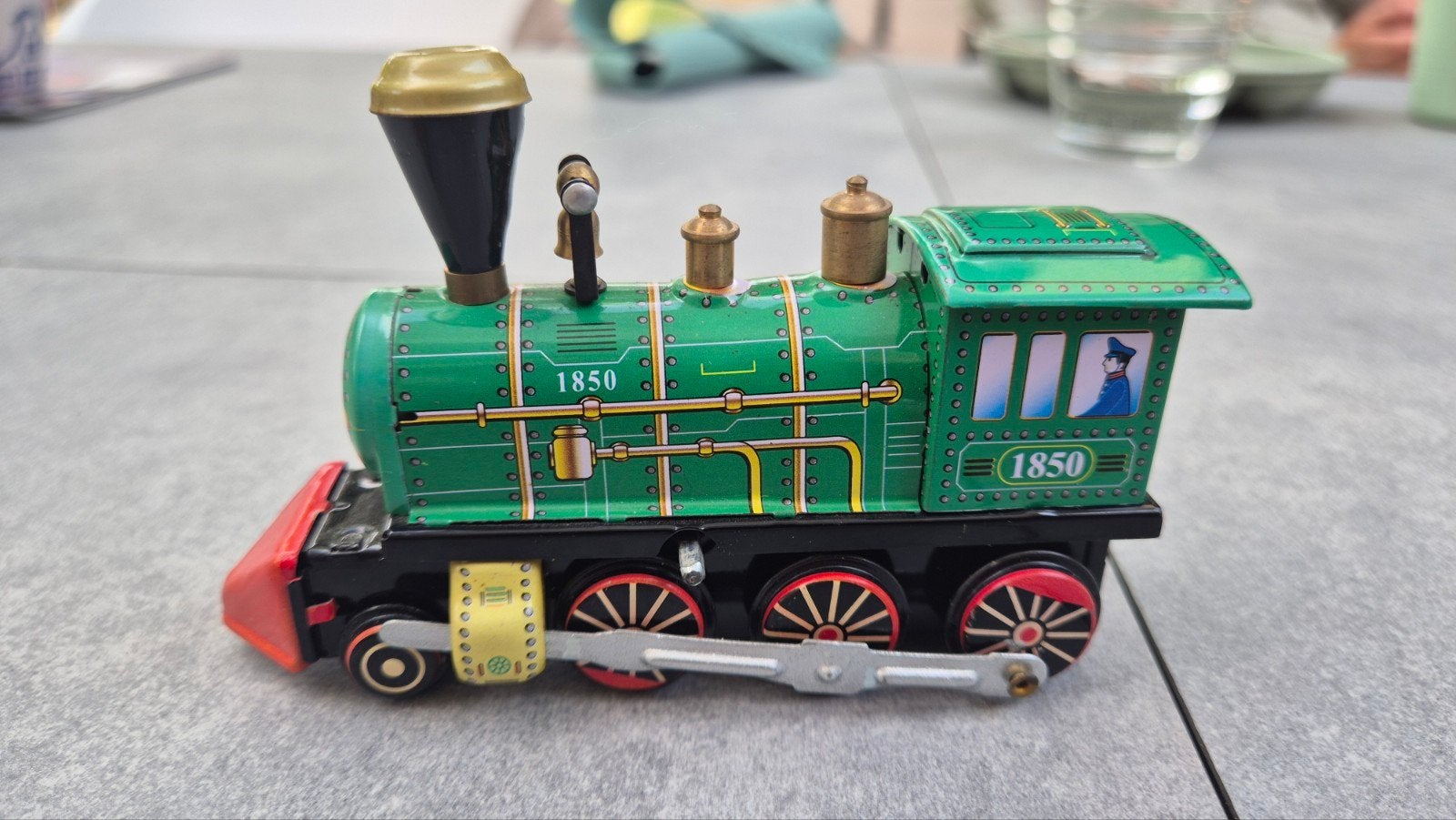 Doosje met blikken locomotief.Nieuw., Overige merken, Nieuw, Ophalen of Verzenden, Gelijkstroom