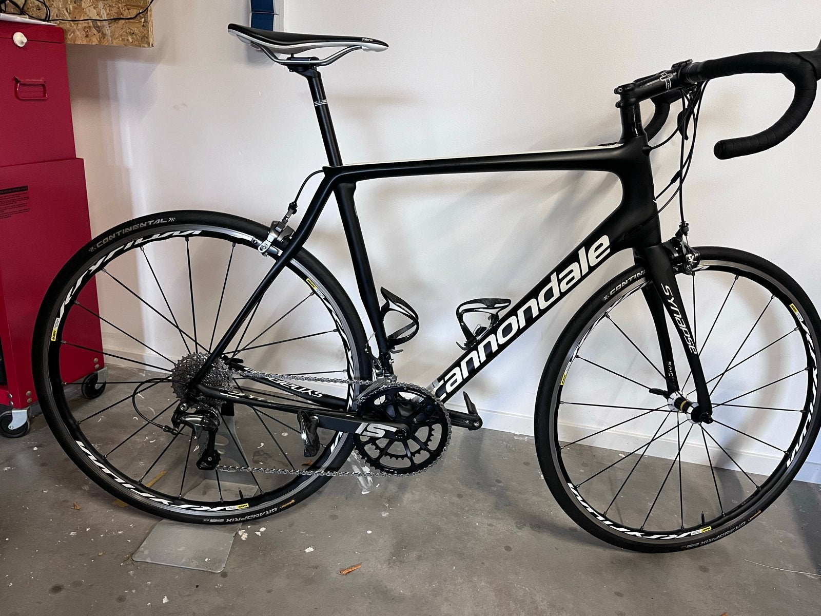 Cannondale Synapse Carbon 58 Racefiets Ultegra ZGAN, 28 inch, Velgrem, Zo goed als nieuw, Meer dan 20 versnellingen