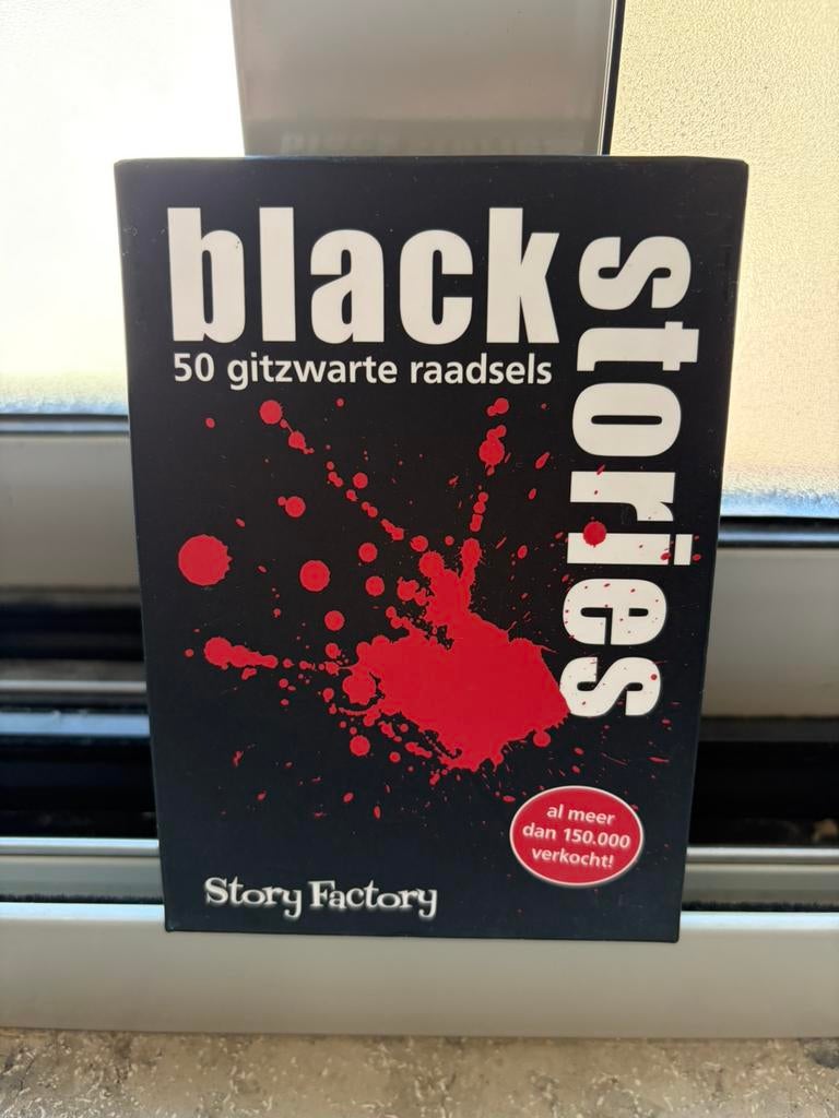 Spel Black Stories, Ophalen of Verzenden, Zo goed als nieuw