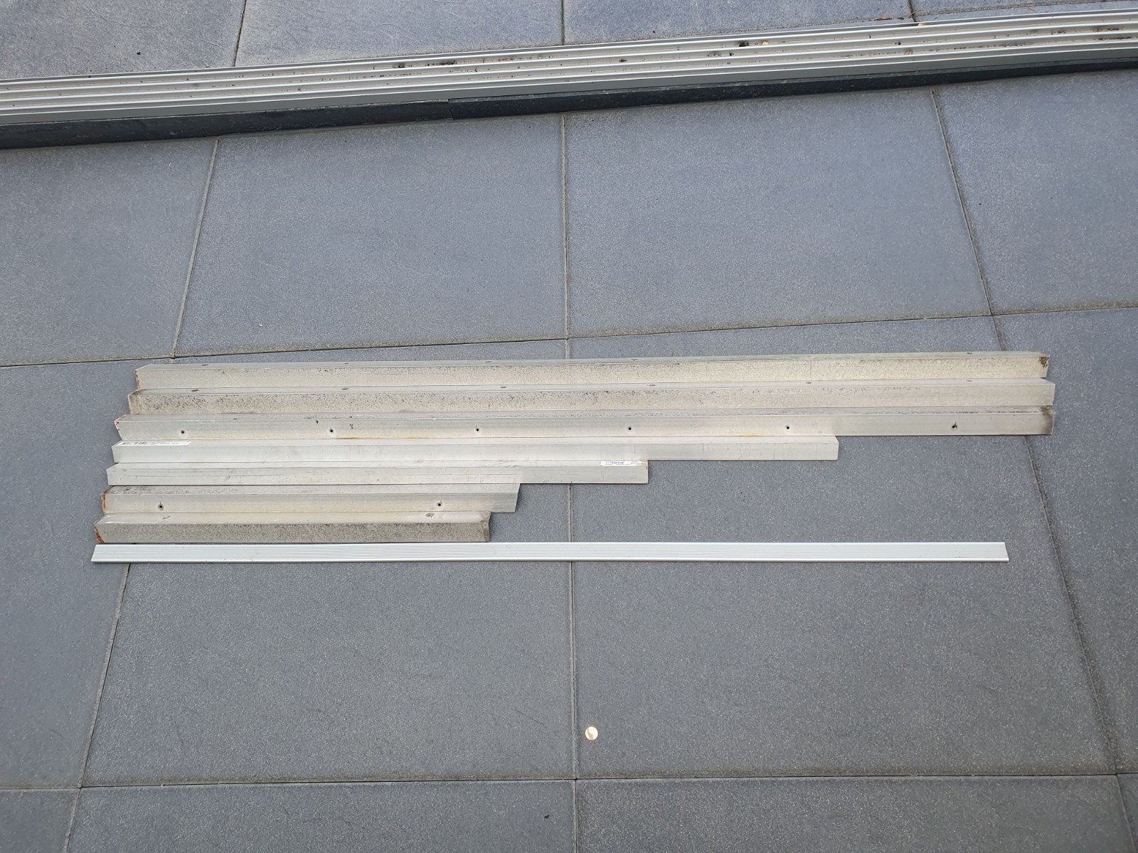 Aluminium hoekstrippen, Doe-het-zelf en Verbouw, Ophalen, Overige materialen, Minder dan 100 cm, Overige typen