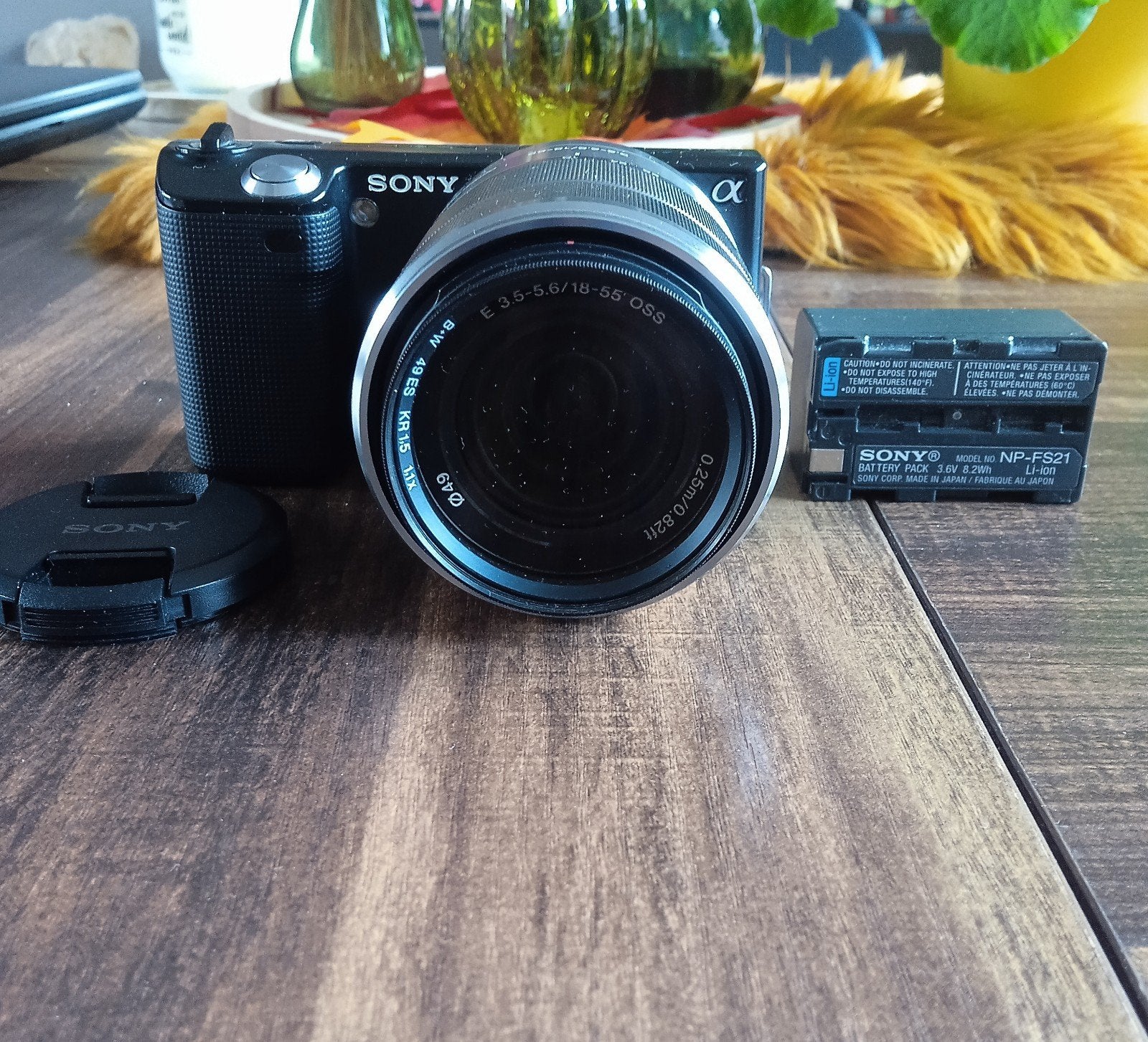 Sony NEX-5 Systeemcamera met E 3.5-5.6/18-55 OSS lens, Gebruikt, Ophalen of Verzenden, Accu, 4 t/m 7 keer