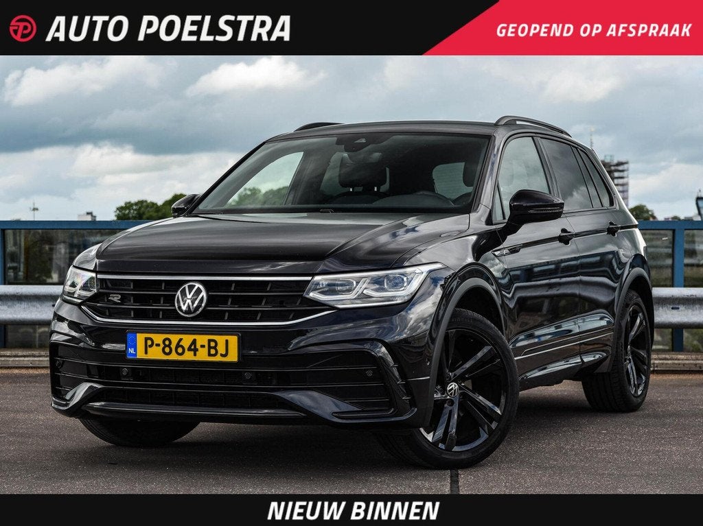 Volkswagen Tiguan 1.5 TSI 150 PK DSG R-Line Black Style | Tr, Auto's, Volkswagen, 1441 kg, 15 km/l, 4 cilinders, 150 pk