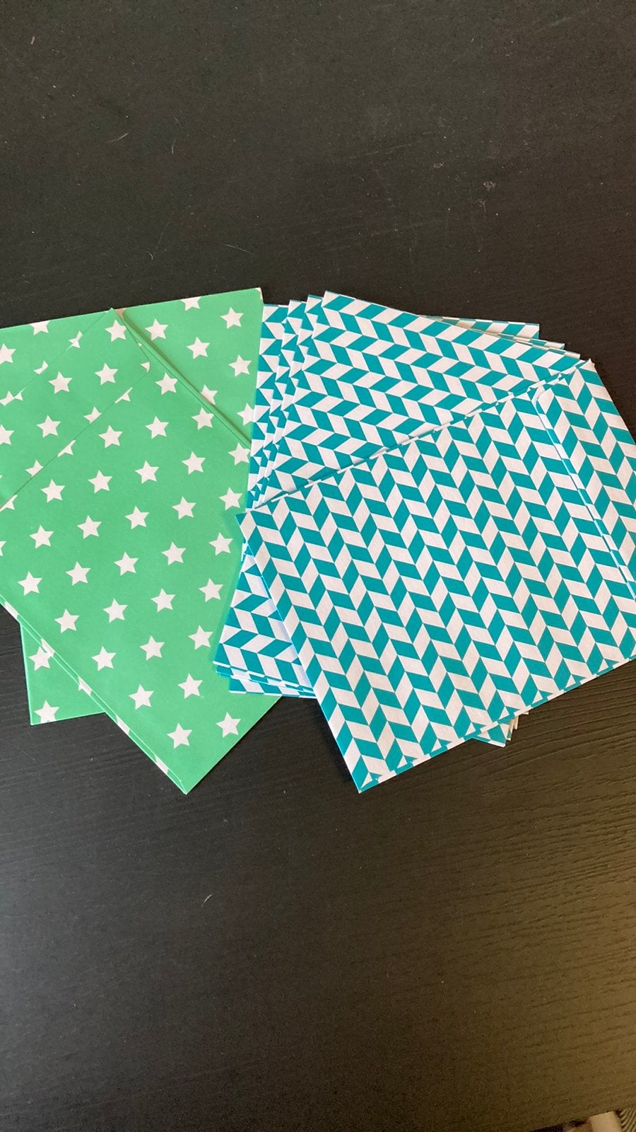 10 x Kleurrijke design enveloppen, Ophalen of Verzenden, Nieuw, Papier of Karton