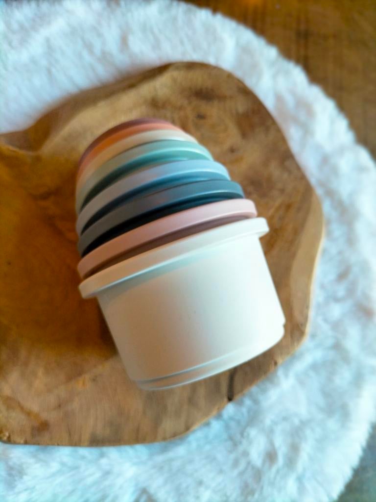 Nieuw • Mushie Stapeltoren 'Original, Overige typen, Nieuw, Ophalen of Verzenden, Saluty's kinder- en kraamcadeaus
