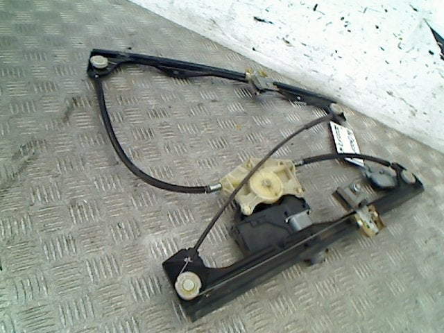 Raammechaniek Elek Rechts + MOTOR Caddy 2006, Gebruikt, Volkswagen, Volkswagen AG, Kundenbetreuung@volkswagen.de