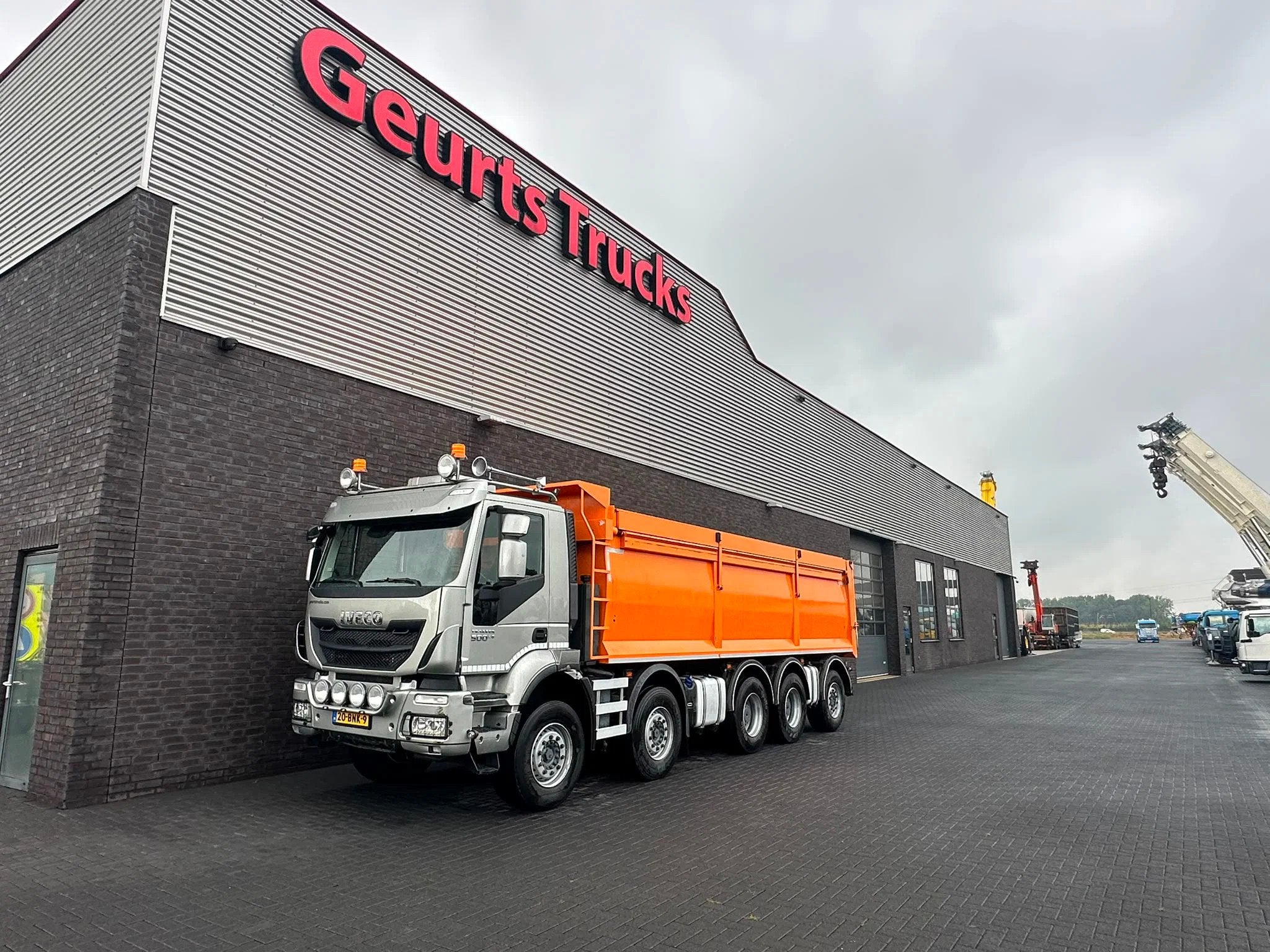Iveco Trakker 500 10X4 KIPPER/TIPPER/PIET RUIZEVELD 26M3, Auto's, Automaat, Euro 6, Iveco, Origineel Nederlands