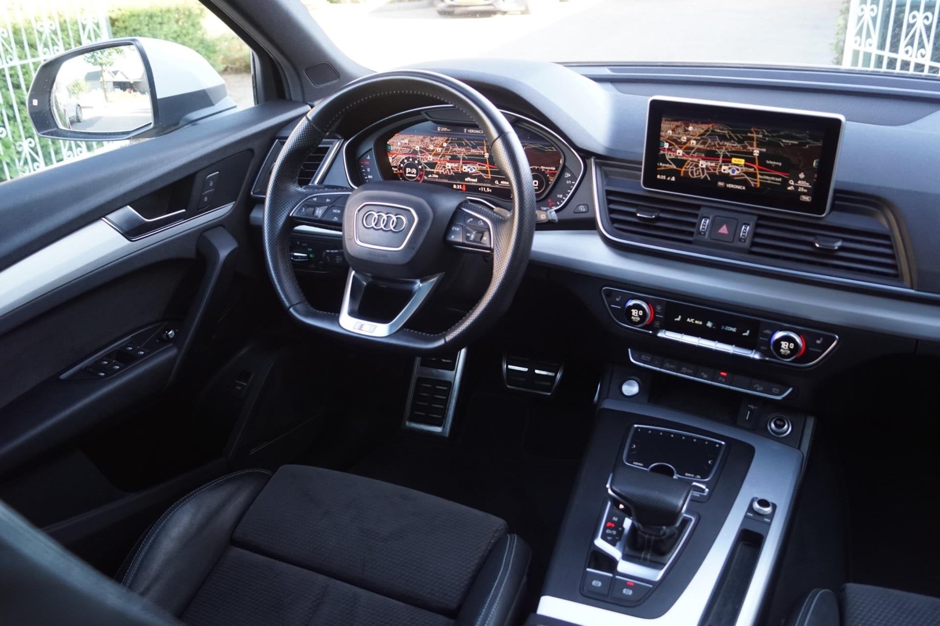 Audi Q5 45 TFSI Quattro S Edition Autom Panodak Luchtvering, Auto's, Dealer onderhouden, Gebruikt, 4 cilinders, Wit