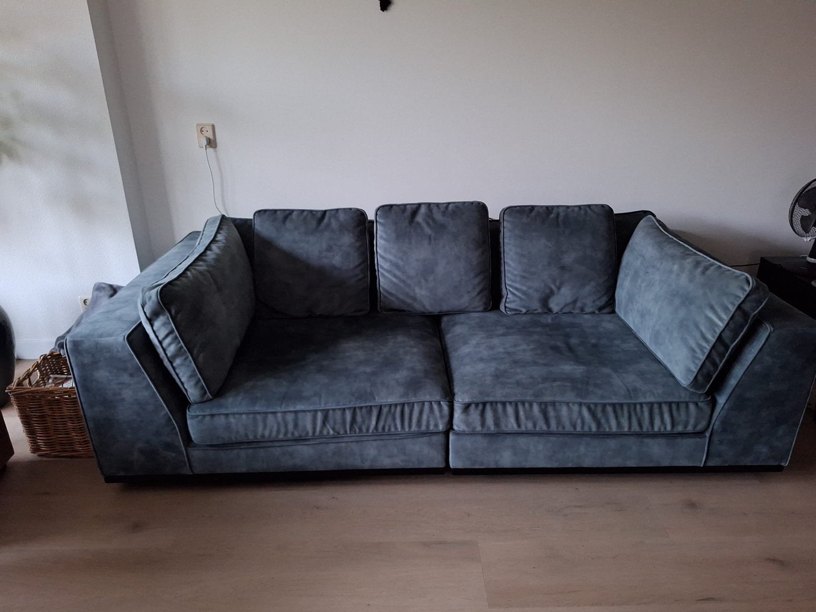 Ruime petrolkleurige bank met losse kussens, Ophalen, Gebruikt, 100 tot 125 cm, Driepersoons