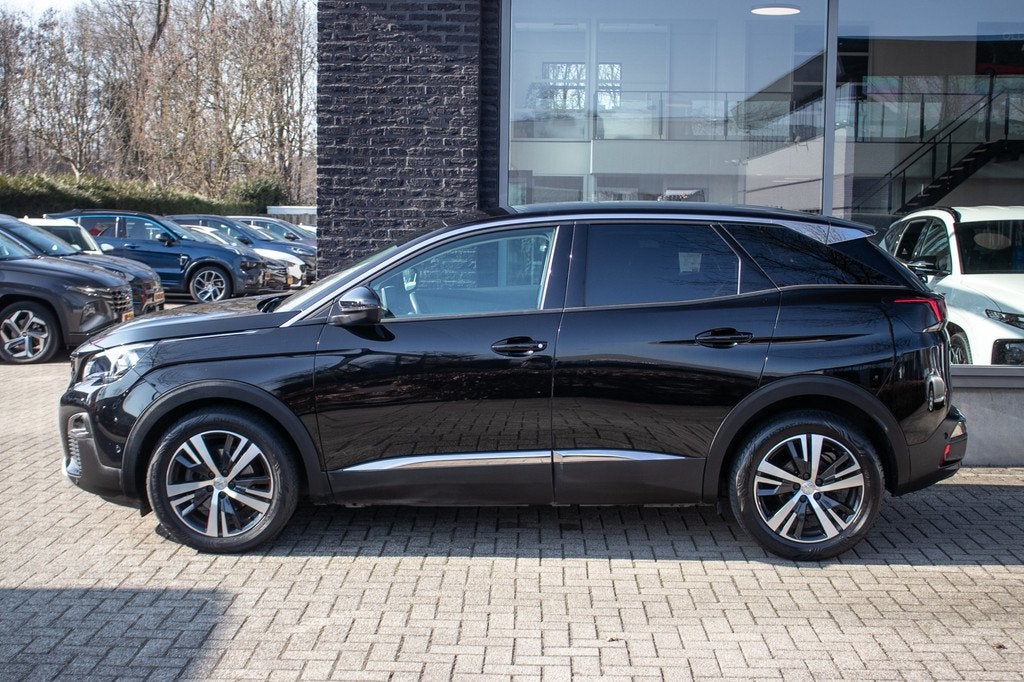 Peugeot 3008 1.2 PureTech Allure | Apple Carplay/Android Aut, Auto's, Peugeot, Stof, Gebruikt, 1199 cc, Parkeersensor