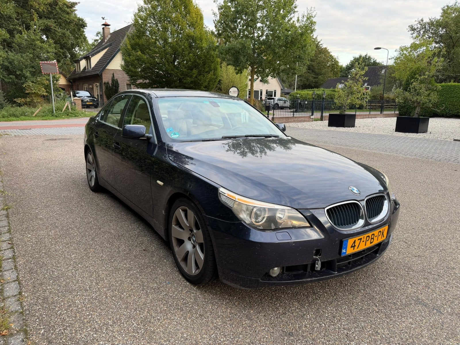 BMW 5-Serie 2.5 I 525 AUT 2004 Blauw, Auto's, Automaat, Achterwielaandrijving, 2000 kg, Blauw