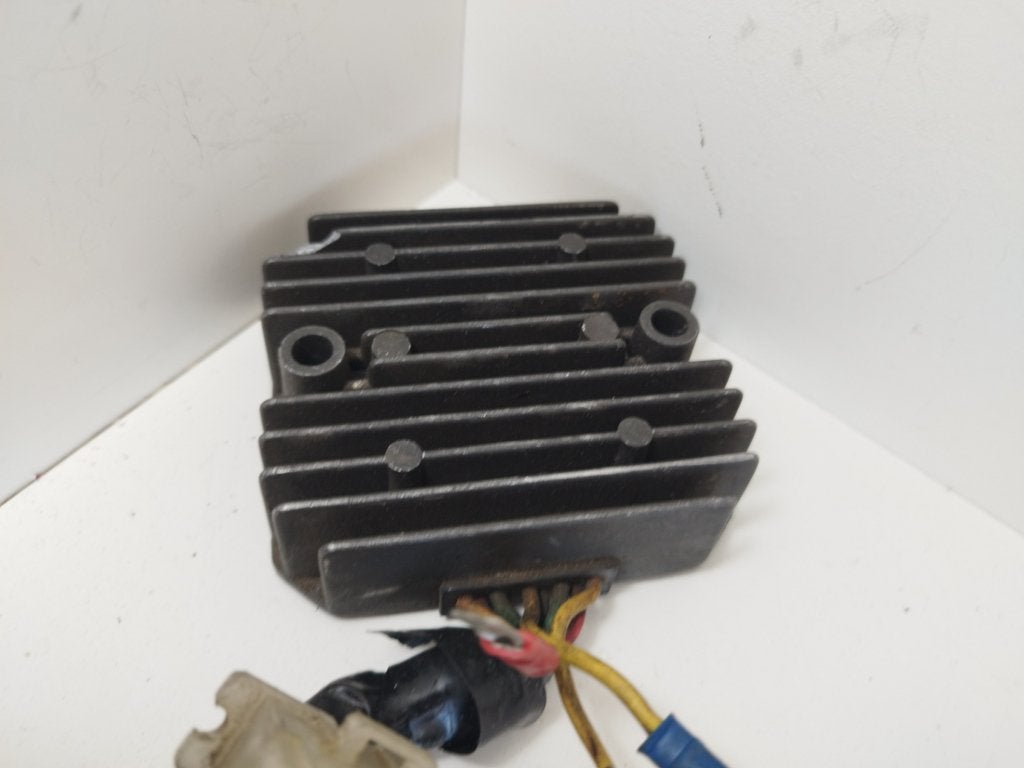 Rectifier Regulator Honda VF 1000  VF750 F2 RC15, Niet ingevuld, Gebruikt, Niet ingevuld, Ophalen of Verzenden
