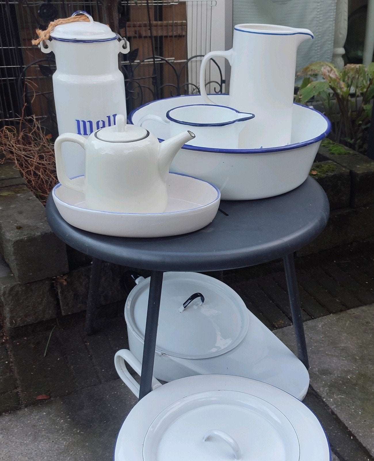 Vintage emaille/aardewerk set wit met blauwe/zwarte rand, Ophalen of Verzenden