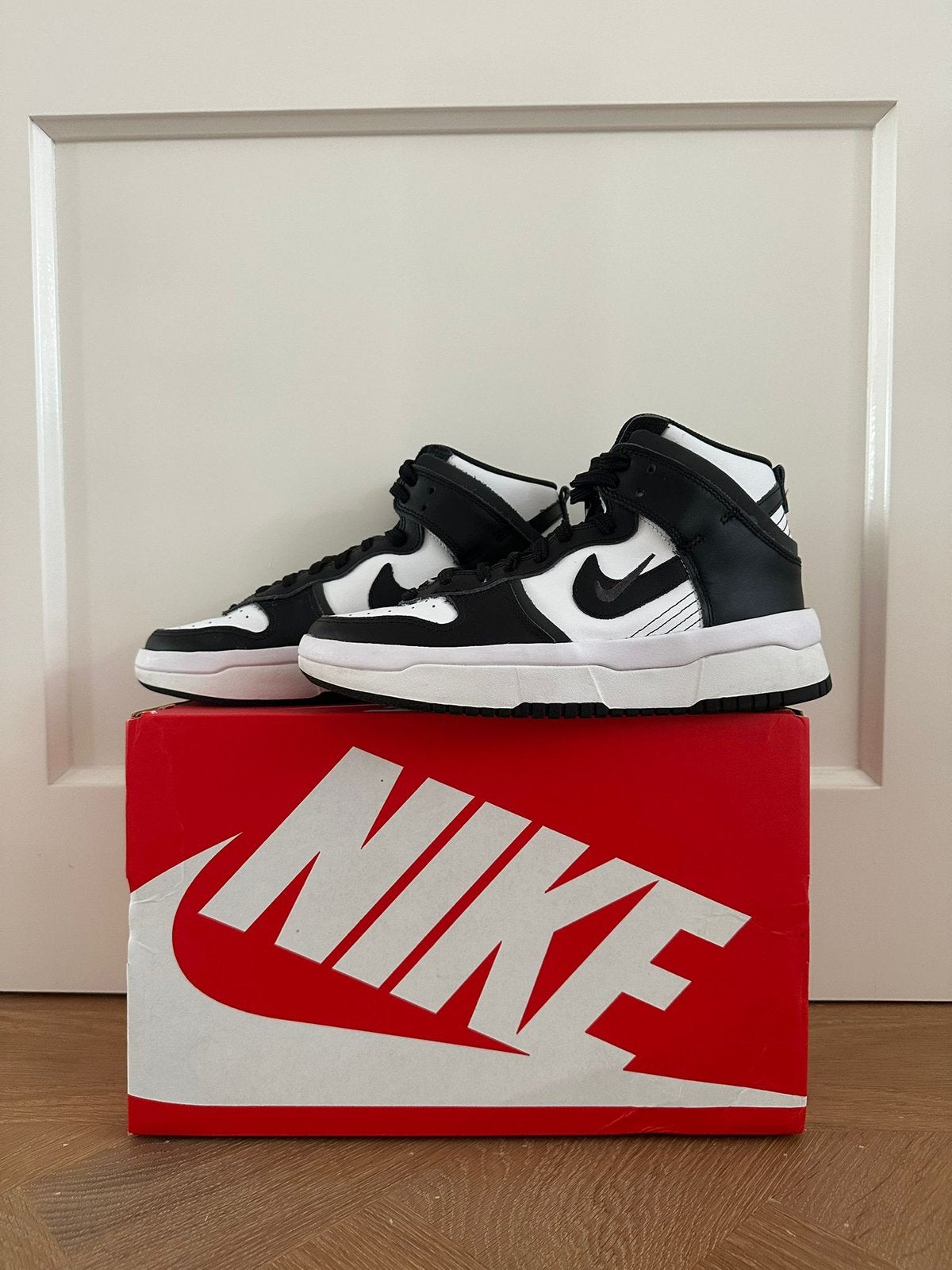 Nike Dunk high up Panda mt 38,5, Ophalen of Verzenden, Zo goed als nieuw, Sneakers of Gympen