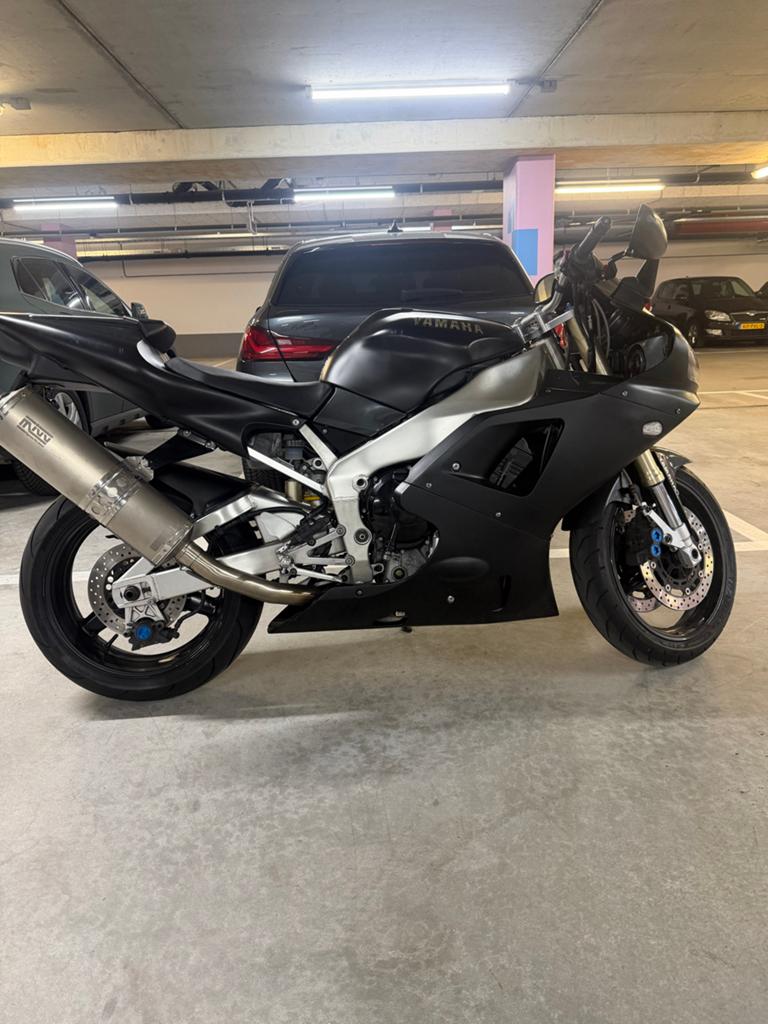 Yamaha R1 uit 1999 - Supersport, Motoren, Motoren | Yamaha, Sportuitlaat, 4 cilinders, Motorrijbewijs A, Gebruikt