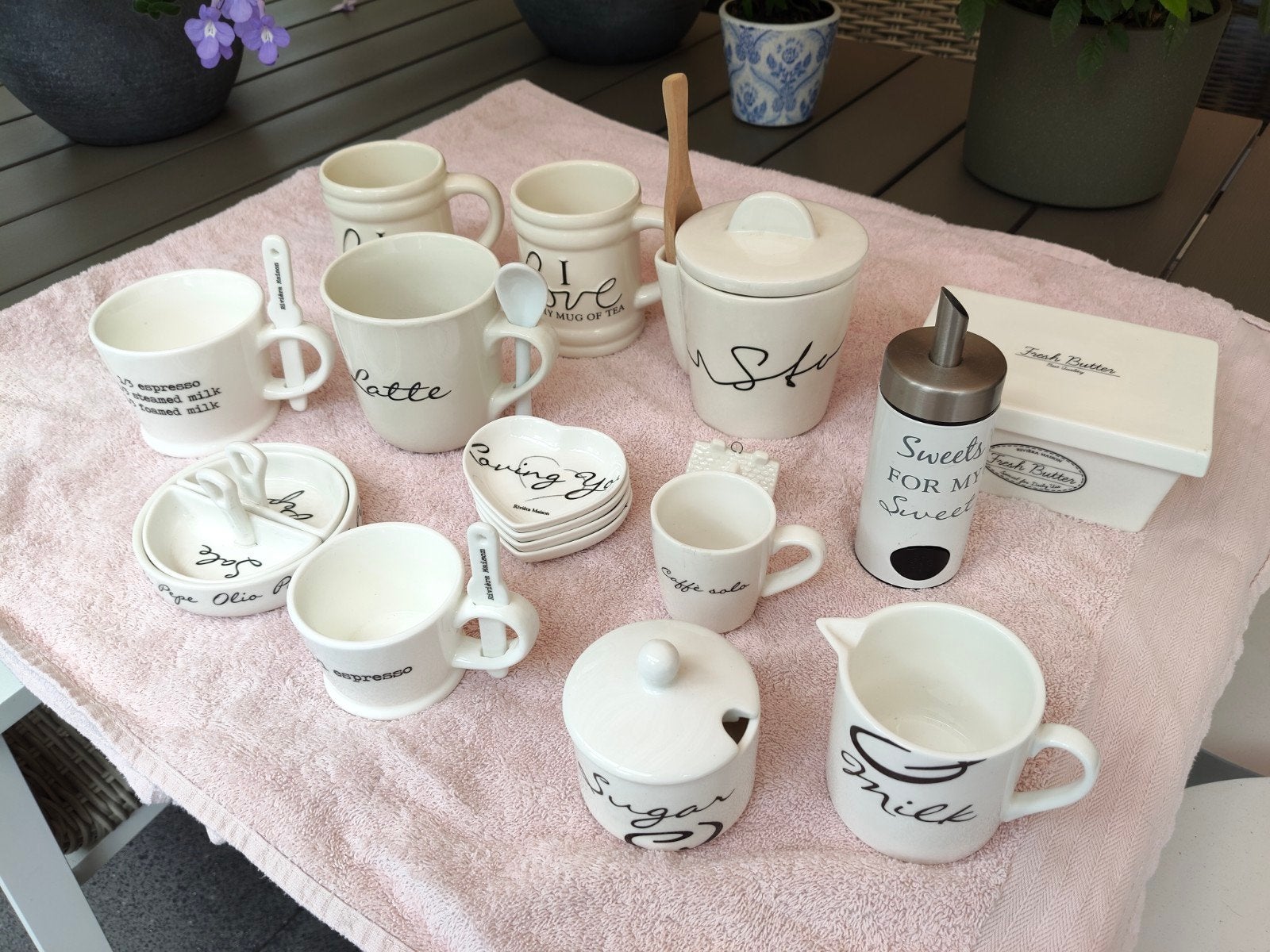 Riviera Maison servies, Ophalen, Zo goed als nieuw, Porselein, Overige stijlen