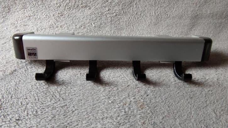 Solide Aestic wandkapstok met 4 haken - 40cm lang, Wandkapstok, Ophalen of Verzenden, Zo goed als nieuw, Minder dan 100 cm