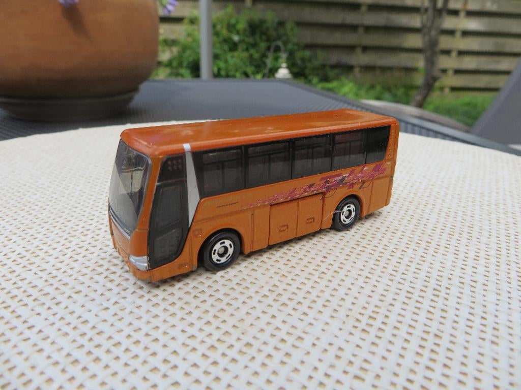 Tomica Mitsubishi FUSO AERO QUEEN Touringcar, Ophalen of Verzenden, Zo goed als nieuw, Auto