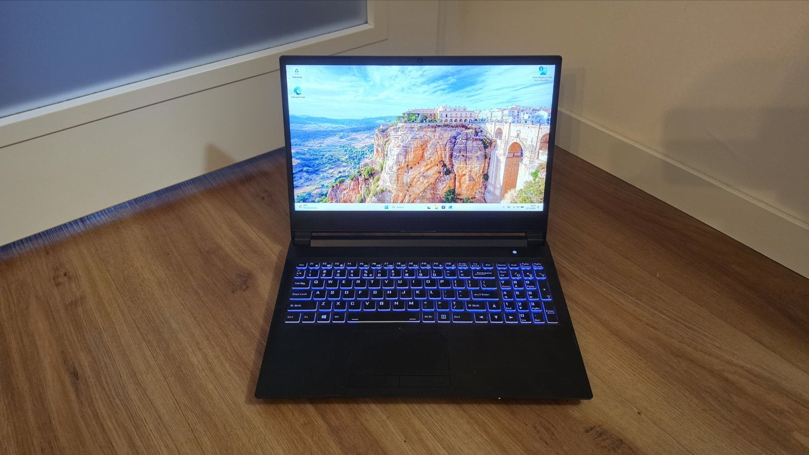 BTO Gaming laptop i7 / RTX 3060 / 32GB / 144Hz + laptoptas, Met videokaart, 2 tot 3 Ghz, Ophalen of Verzenden, Zo goed als nieuw