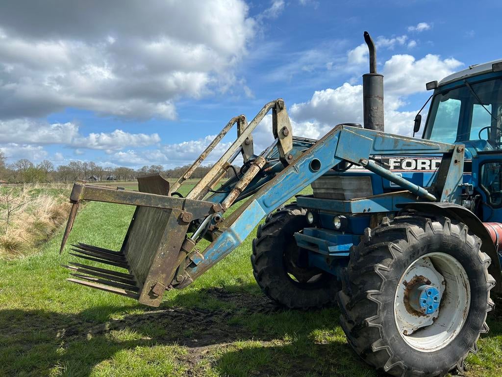 Voorlader Ford 8210, Zakelijke goederen, Agrarisch | Werktuigen, Ophalen