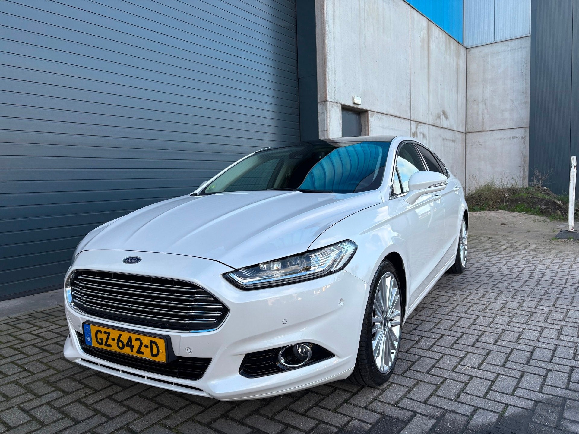 Ford Mondeo 1.5 TDCi Titanium LED PANO NAVI CLIMA 2015, Auto's, Voorwielaandrijving, Gebruikt, Euro 6, 4 cilinders