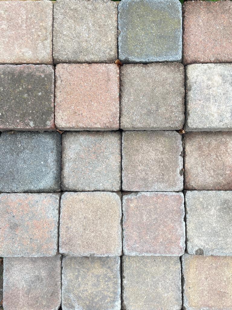 Gratis mooie, warme steentjes/ tegels (20x20) - 300 stuks, Tuin en Terras, Tegels en Klinkers, Ophalen, Gebruikt, 10 m² of meer